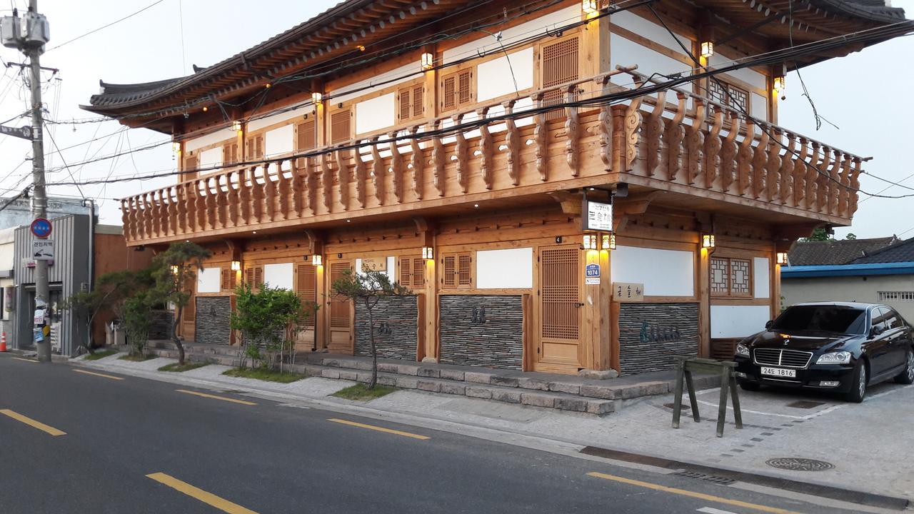Hwangnam Gotaek Keumseulchae Hotel Gyeongju Ngoại thất bức ảnh